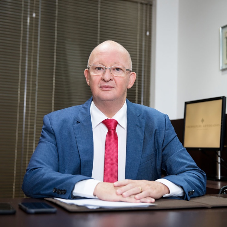 victor_hugo_trennepohl_advogados (2)